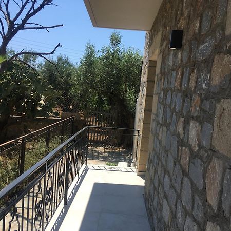 Το Πετρινο / The Petrino Apartments Stoúpa Dış mekan fotoğraf